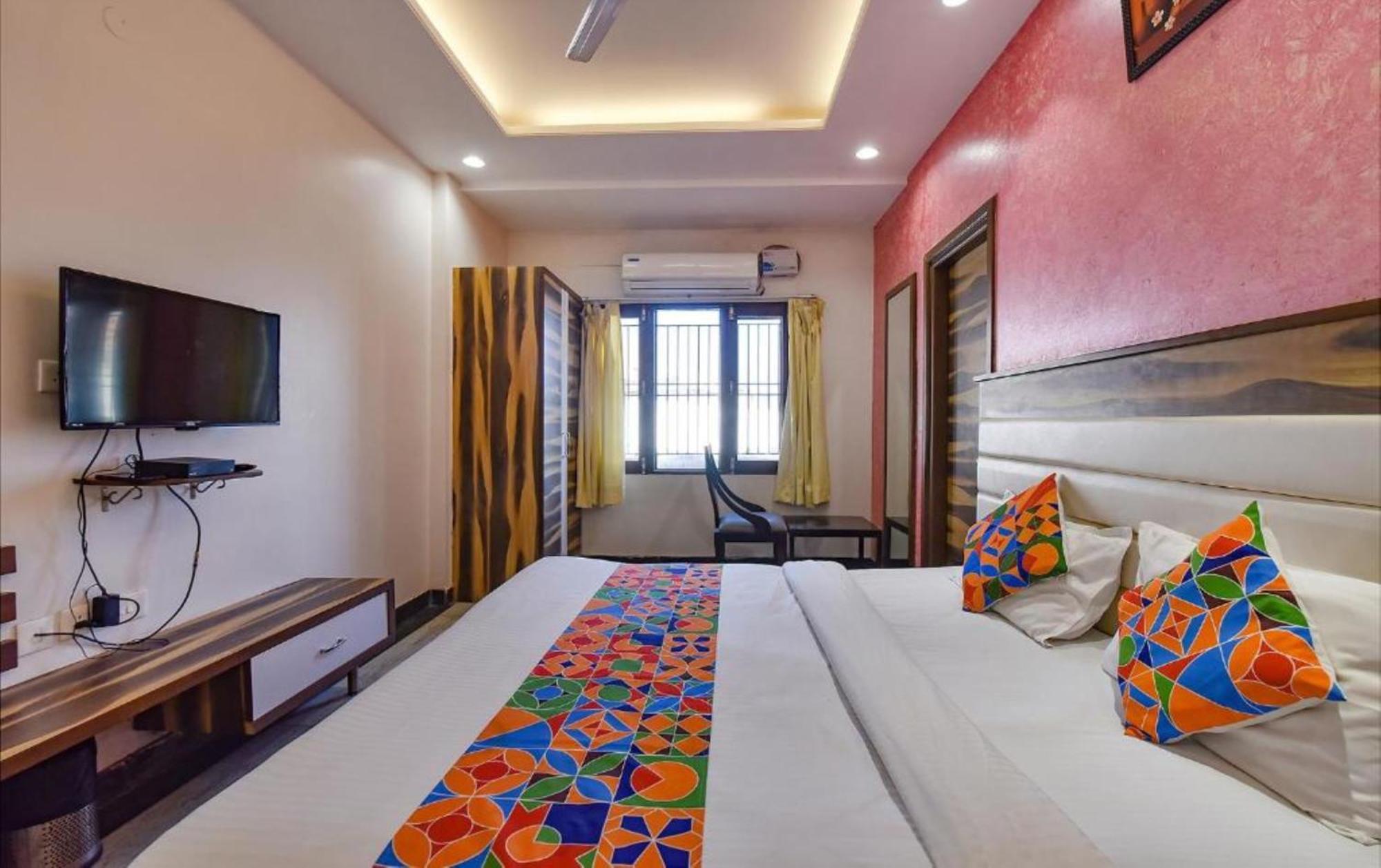 Wind Palace Hotel Jaipur Eksteriør billede